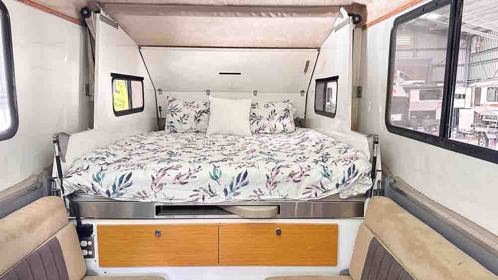 2012Karavan65000-12
