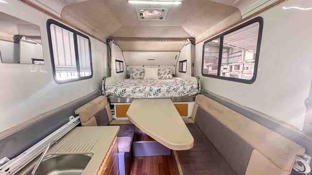 2012Karavan65000-19