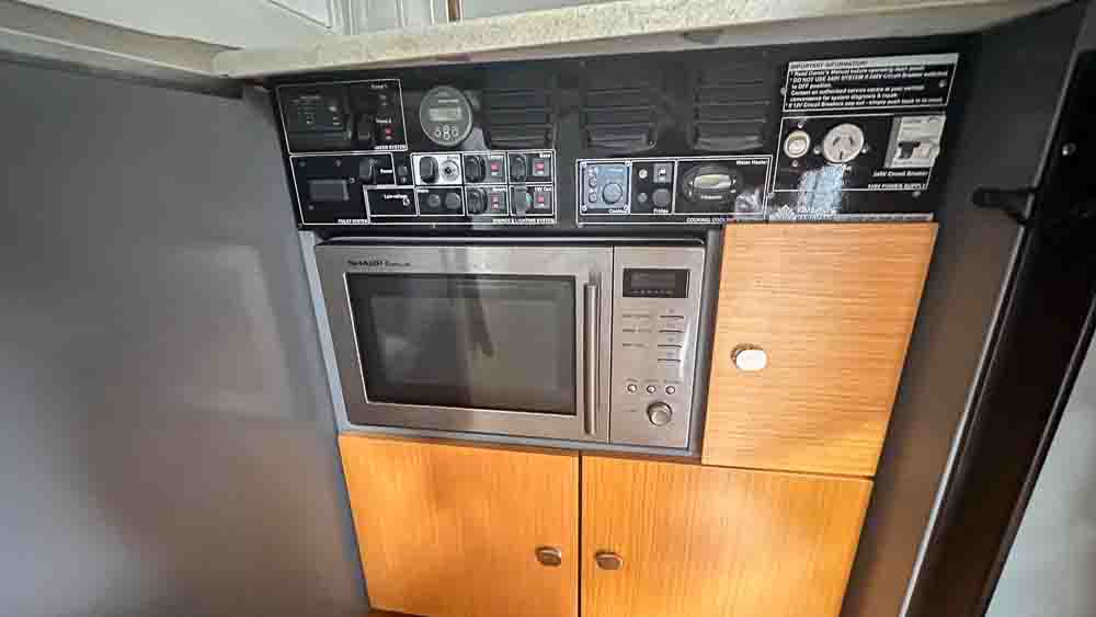 2013Karavan$65000-22